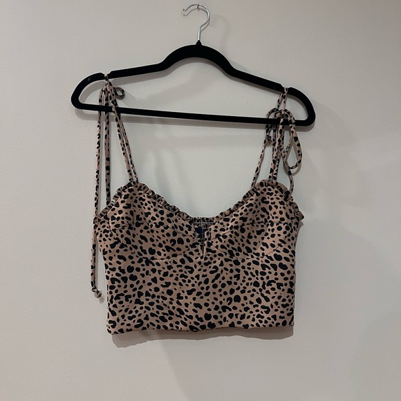 Cheetah Print Cropped Tank Top - Picture 1 of 6